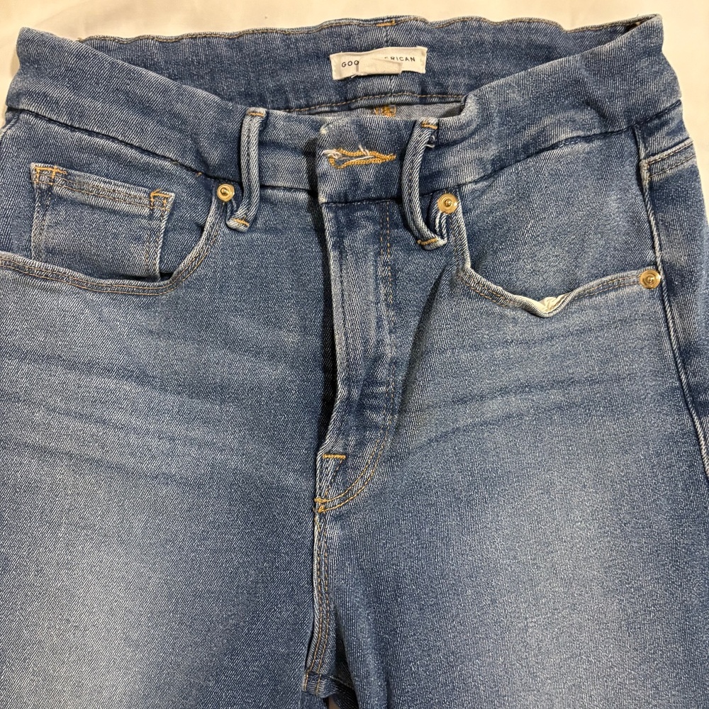 GOODAMERICAN good legs jeans
